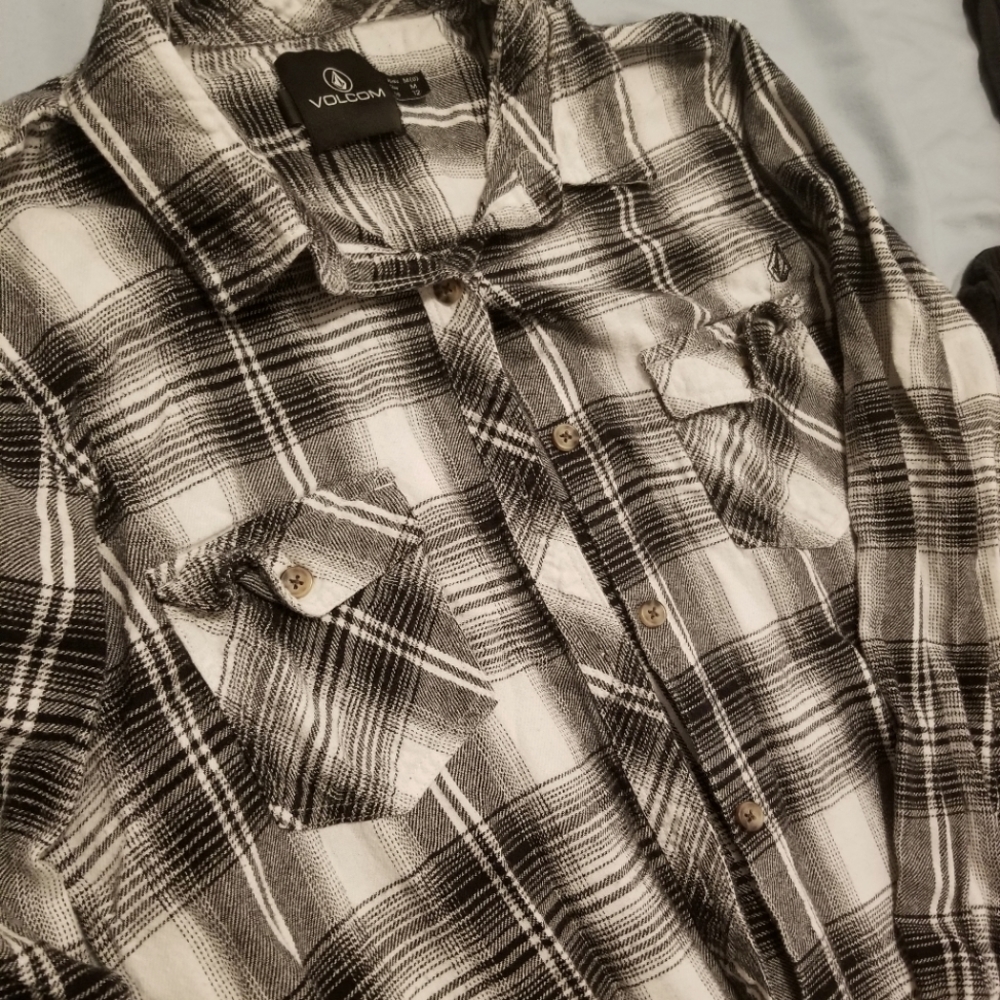 Volcom 5 shirt bundle